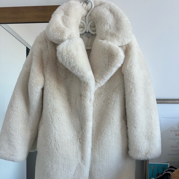 NOIZE faux fur jacket in cream - Picture 1 of 6